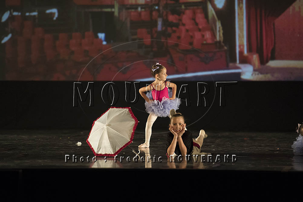 MOUV-1438.jpg