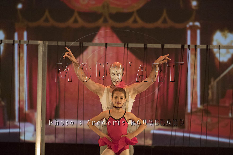 MOUV-2010.jpg
