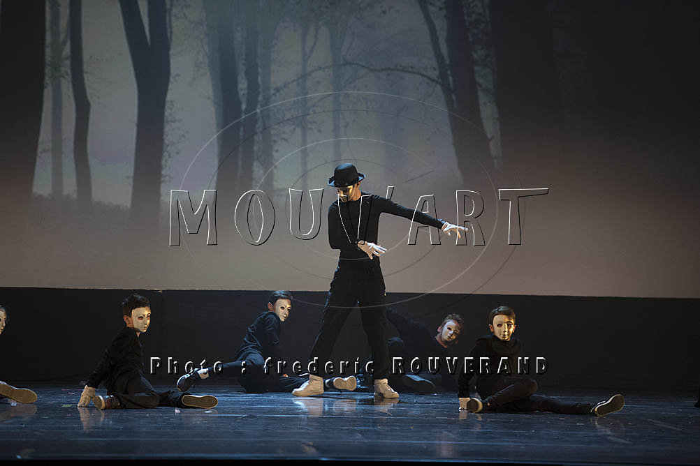 MOUV-2556.jpg