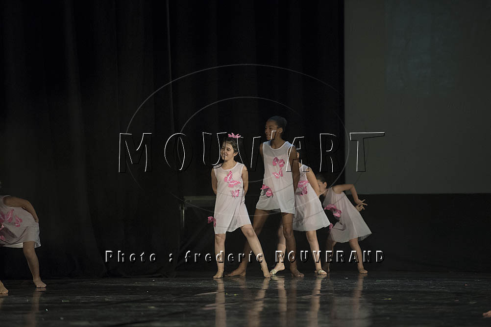 MOUV-3230.jpg