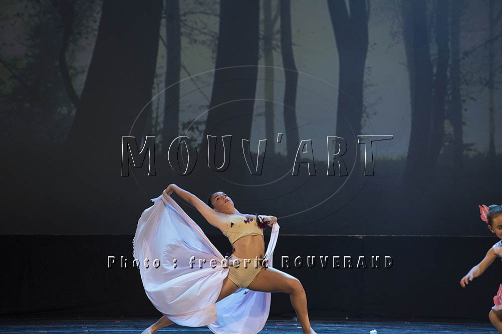MOUV-3360.jpg