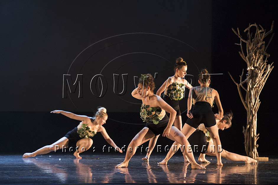 MOUV-2322.jpg